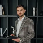 Юрист по взысканию задолженности — Самойлов Дмитрий Александрович, перейти в профиль Юрист Самойлов Дмитрий Александрович — взыскание задолженности в Казани