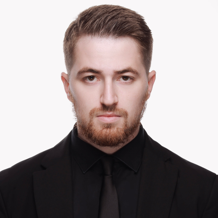 Айвазян Артем Тимурович