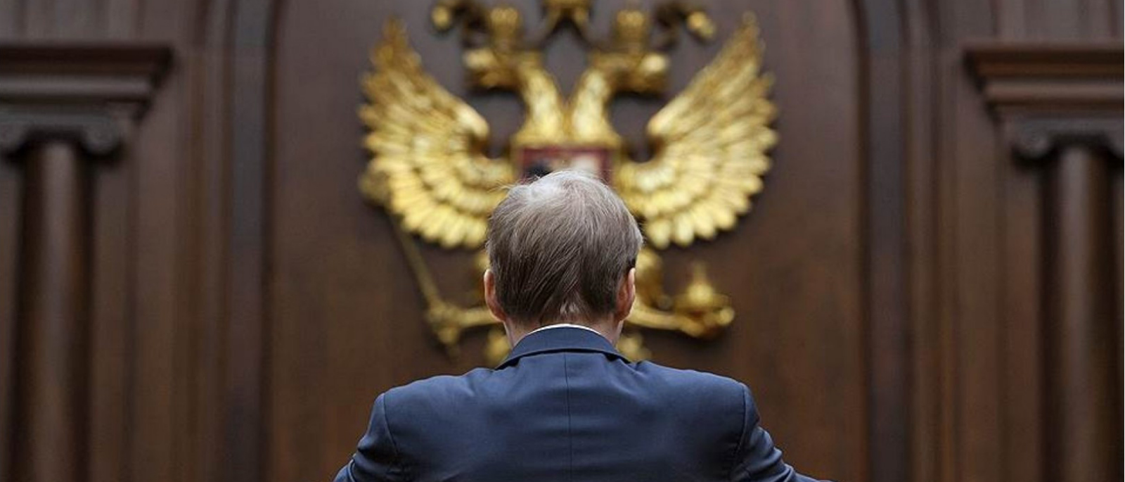 Юрист Великанов Юрий Андреевич объясняет: Переезд за счёт работника: КС РФ поставил точку в споре о правах госслужащих